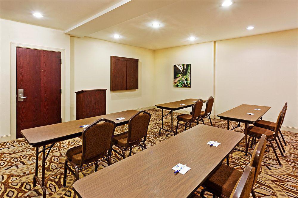 Comfort Inn & Suites ブレバード 設備 写真
